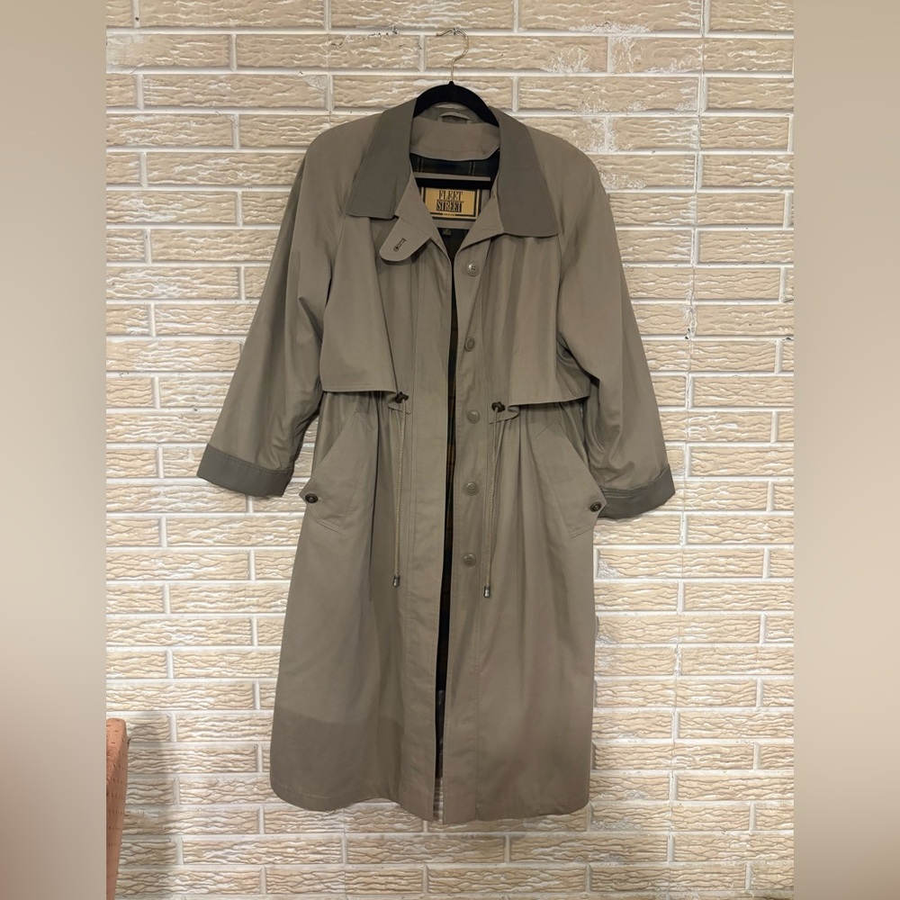 VINTAGE Fleet Street "All-Weather" Trench Coat